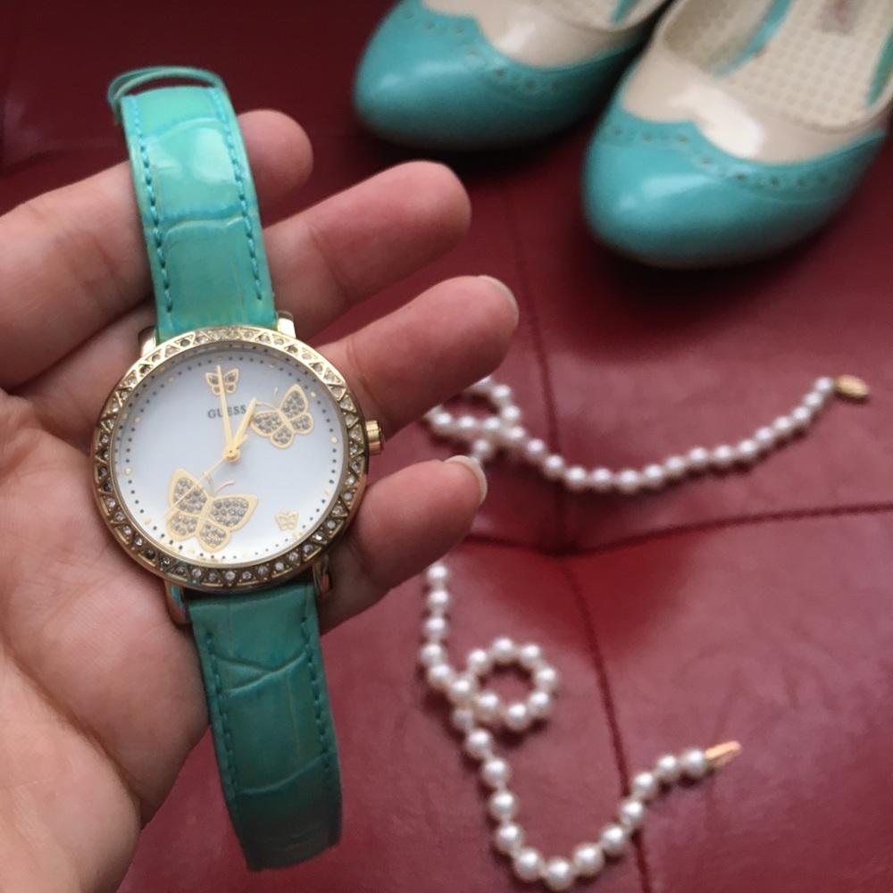 GUESS Butterfly Interchangeable Pastel Watch Set